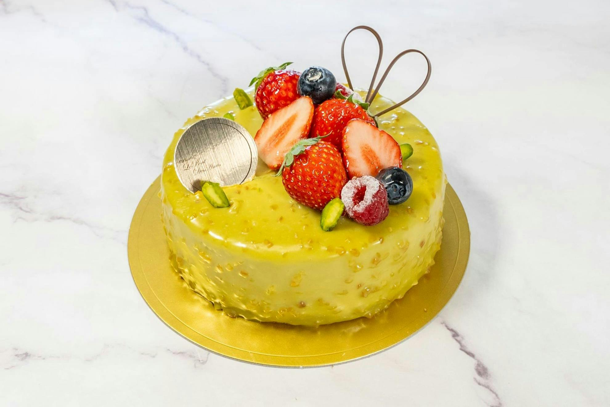 プチガトー | ホールケーキ｜ルポンデザミ