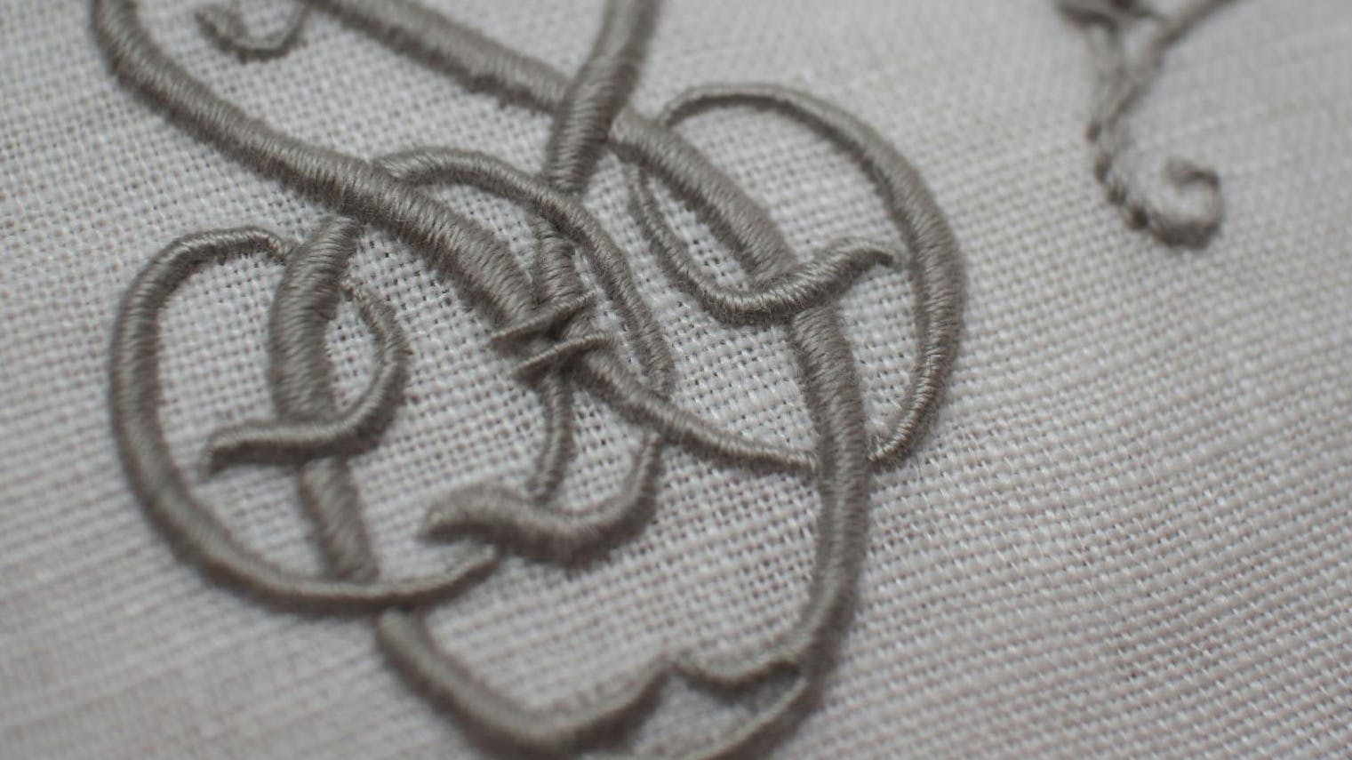 モノグラム刺繍、バリオンステッチのコツを解説！