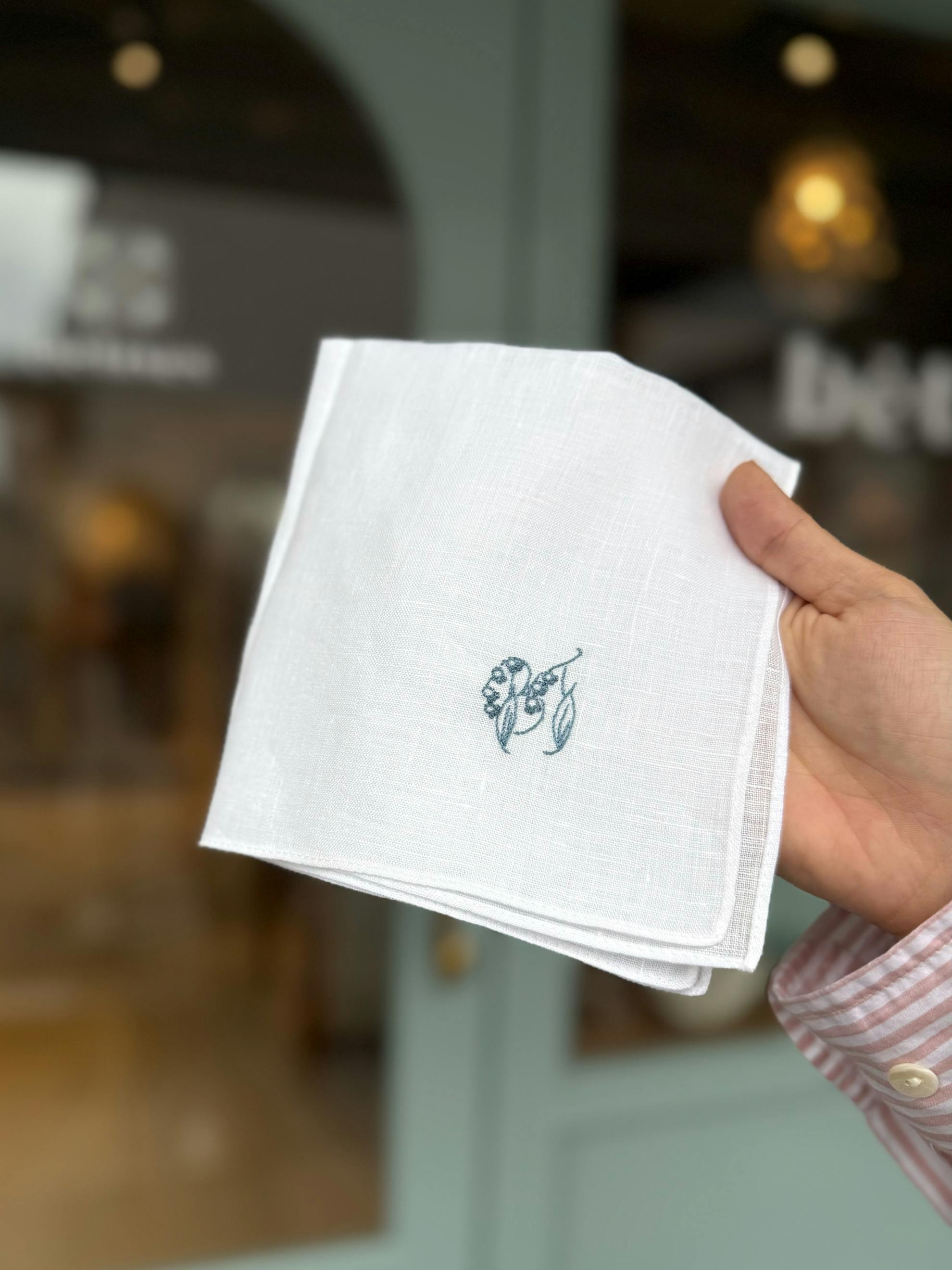 ハンカチに憧れのモノグラム刺繍を刺すワークショップ開催！（東京・代官山）